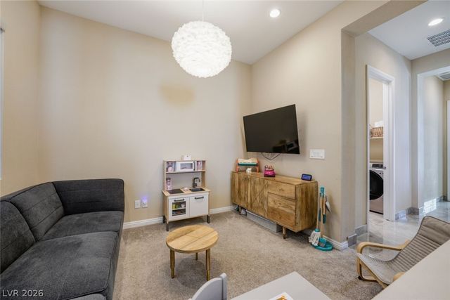9926 Regency Canyon Way, Las Vegas, NV 89148
