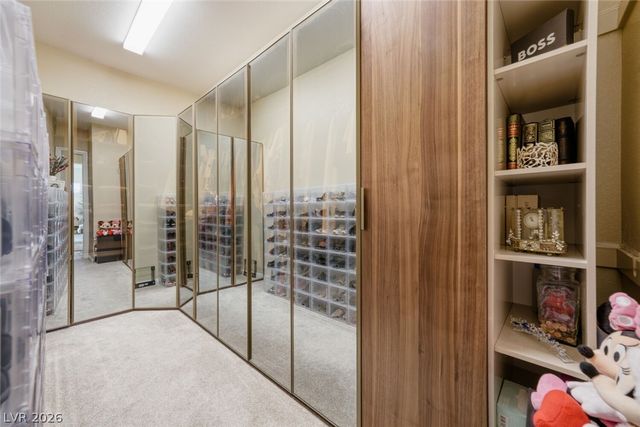 9926 Regency Canyon Way, Las Vegas, NV 89148