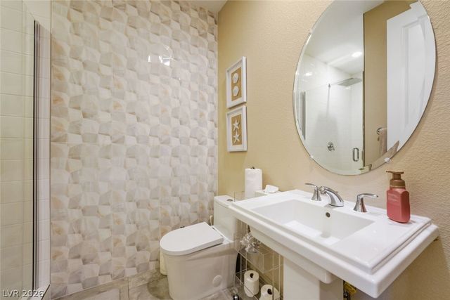 9926 Regency Canyon Way, Las Vegas, NV 89148