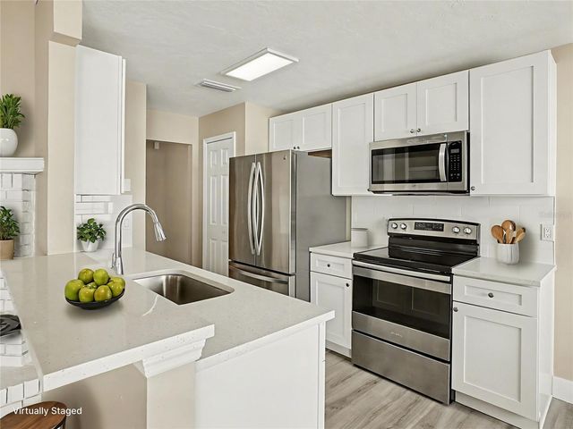 1566 LAWNDALE CIRCLE, Winter Park, FL 32792