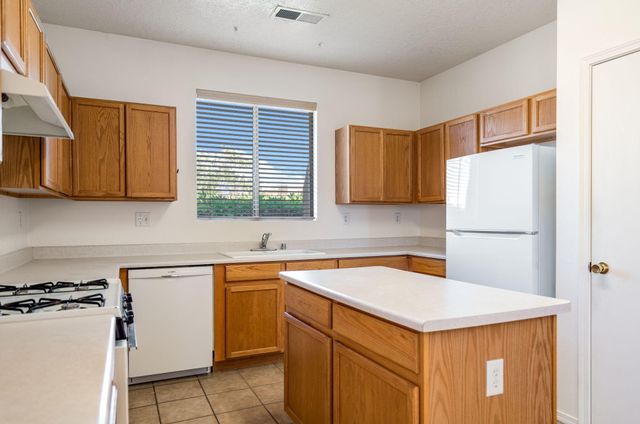 6819 Via Del Cerro NE, Albuquerque, NM 87113