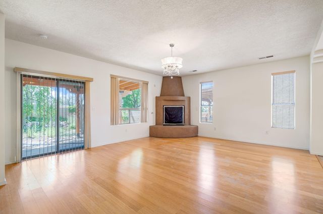 6819 Via Del Cerro NE, Albuquerque, NM 87113