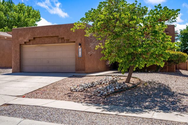 6819 Via Del Cerro NE, Albuquerque, NM 87113
