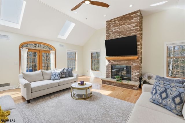 931 Vosseller Ave, Bridgewater Twp., NJ 08836