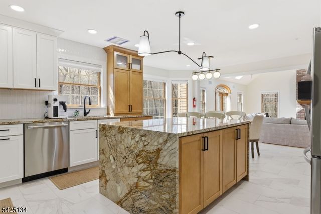 931 Vosseller Ave, Bridgewater Twp., NJ 08836