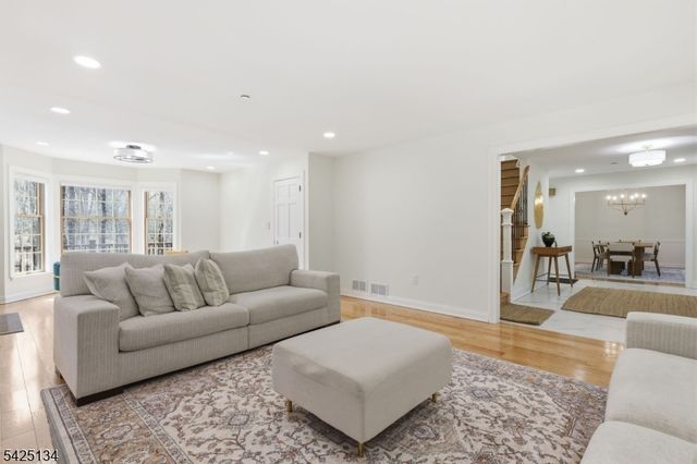931 Vosseller Ave, Bridgewater Twp., NJ 08836