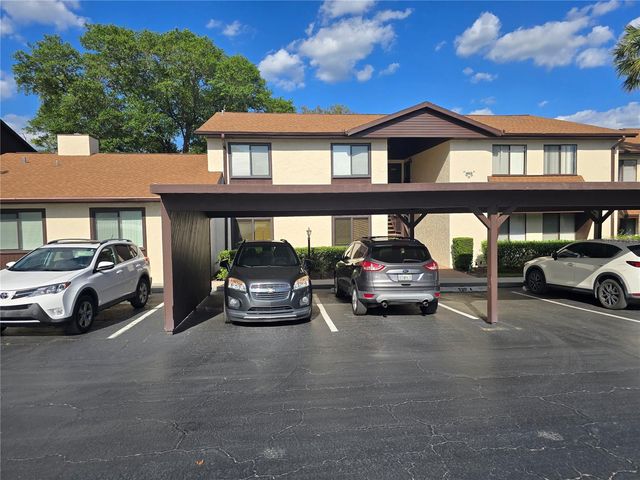 520 FAIRWAYS CIRCLE A, Ocala, FL 34472