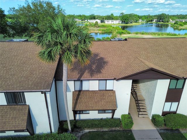 520 FAIRWAYS CIRCLE A, Ocala, FL 34472