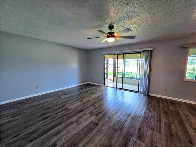 520 FAIRWAYS CIRCLE A, Ocala, FL 34472