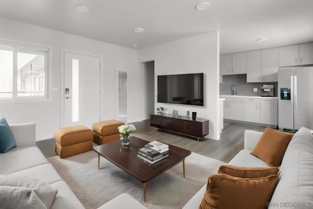 1193 Florence St, Imperial Beach, CA 91932