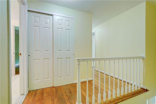 20 Chesham Way, Perinton, NY 14450