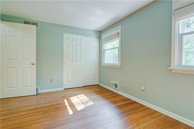 20 Chesham Way, Perinton, NY 14450