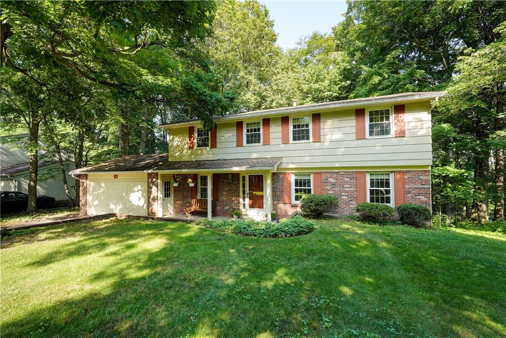 20 Chesham Way, Perinton, NY 14450