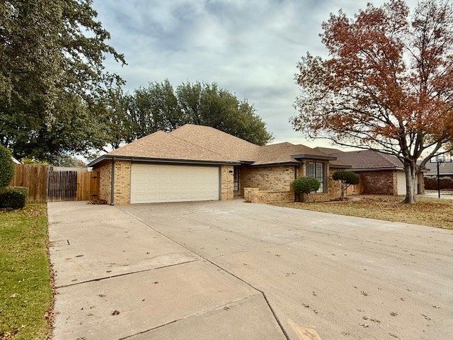 3608 Dentcrest Dr, Midland, TX 79707