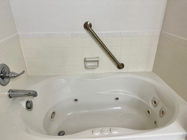 3608 Dentcrest Dr, Midland, TX 79707