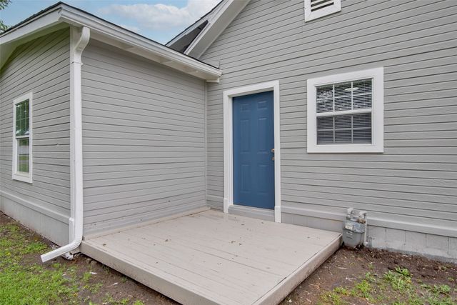 905 N Raymond Polk Sr Memorial Drive, Sherman, TX 75090