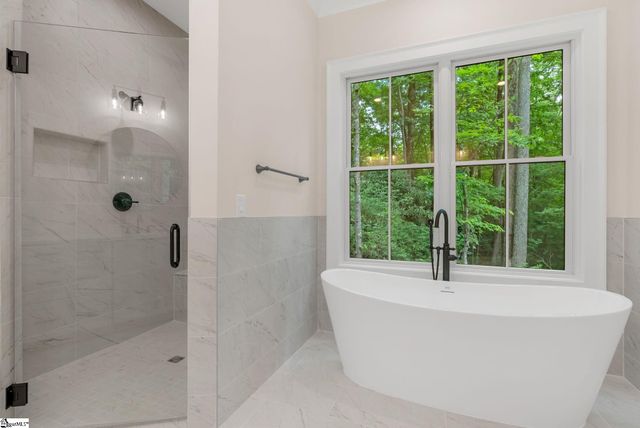 227 Snap Dragon Way, Landrum, SC 29356