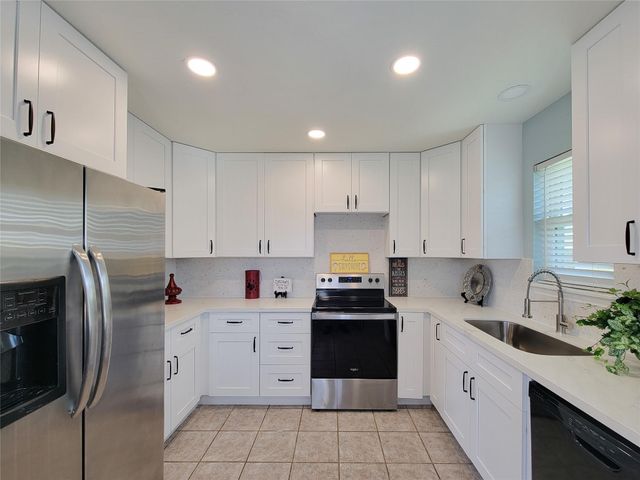 16704 Curlew Road, Jamaica Beach, TX 77554