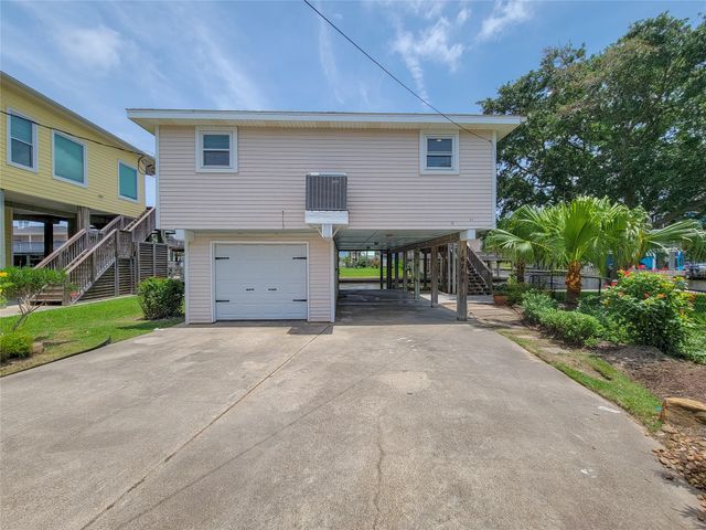 16704 Curlew Road, Jamaica Beach, TX 77554