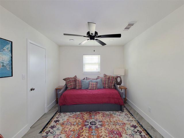 16704 Curlew Road, Jamaica Beach, TX 77554