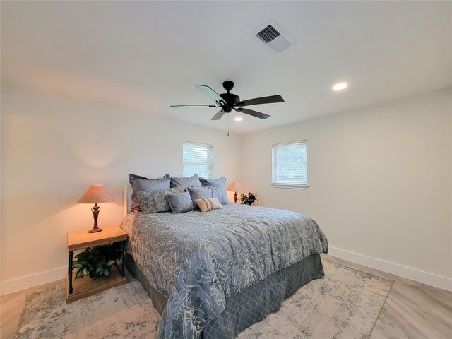 16704 Curlew Road, Jamaica Beach, TX 77554