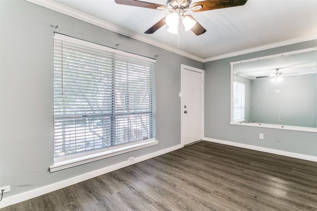 4525 Gilbert Avenue 203, Dallas, TX 75219