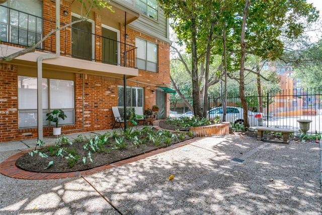 4525 Gilbert Avenue 203, Dallas, TX 75219