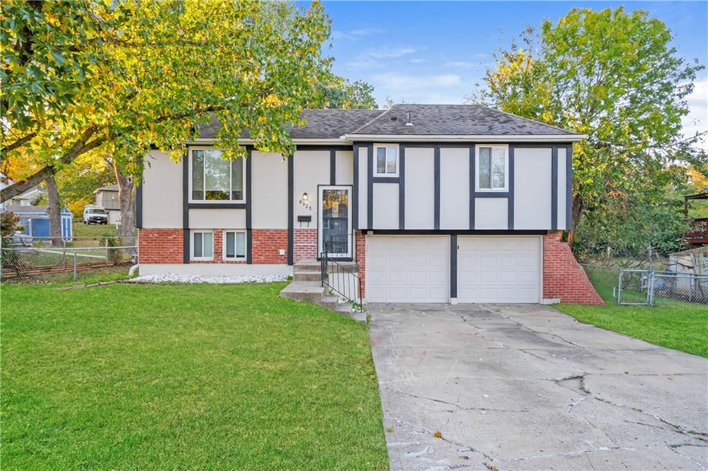 8925 E 89th Street, Kansas City, MO 64138