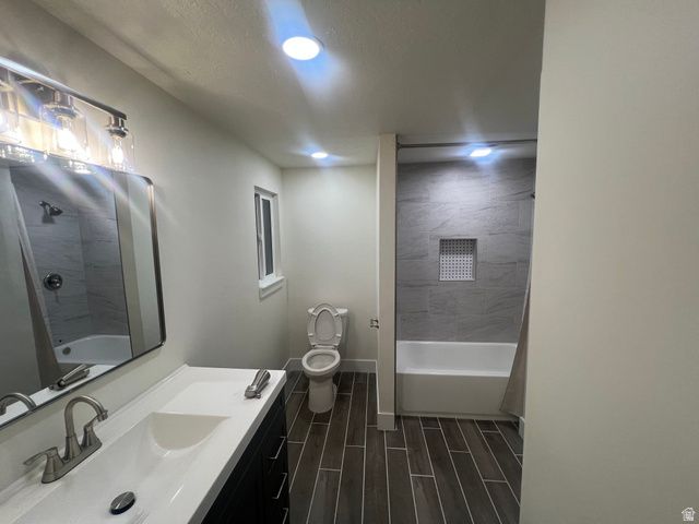4263 N 900 W, Pleasant View, UT 84414