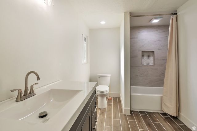 4263 N 900 W, Pleasant View, UT 84414