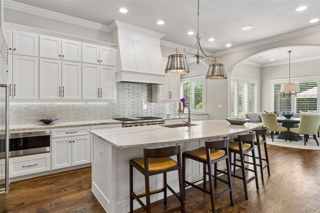 6805 Mulhouse Court, Plano, TX 75024