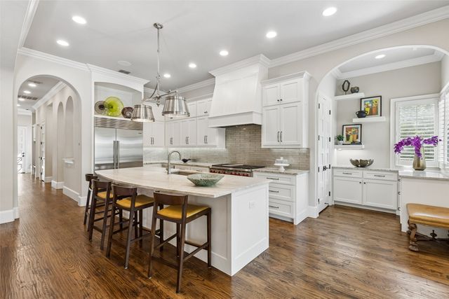 6805 Mulhouse Court, Plano, TX 75024