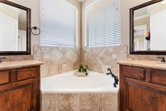 7626 Lake Ivie, Needville, TX 77461