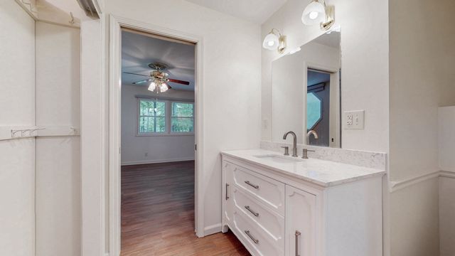 3250 Luther Ragan Rd, Palmyra, TN 37142