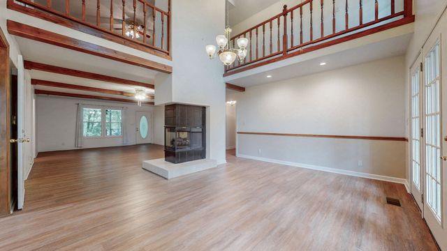 3250 Luther Ragan Rd, Palmyra, TN 37142