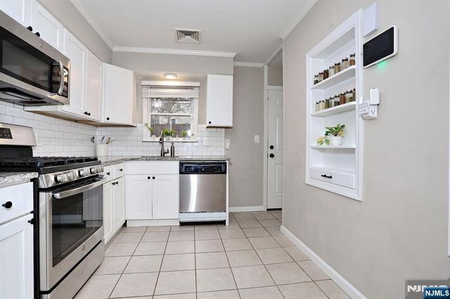 221 Raymond Street, Hillsdale, NJ 07642