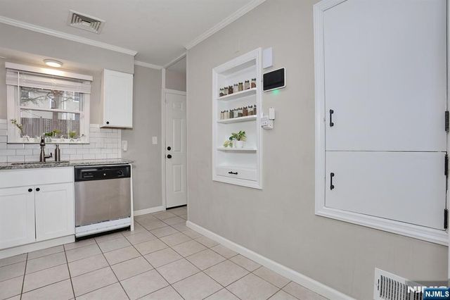 221 Raymond Street, Hillsdale, NJ 07642