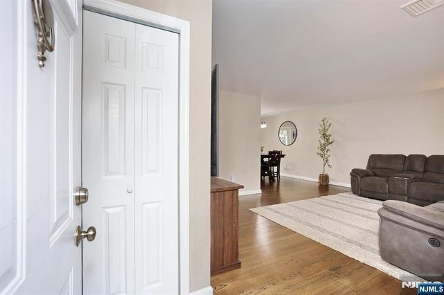 221 Raymond Street, Hillsdale, NJ 07642