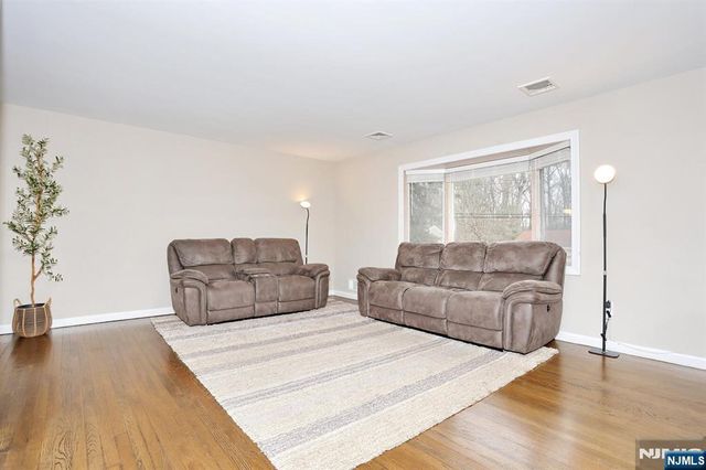 221 Raymond Street, Hillsdale, NJ 07642