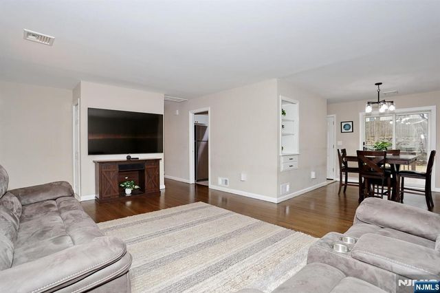 221 Raymond Street, Hillsdale, NJ 07642