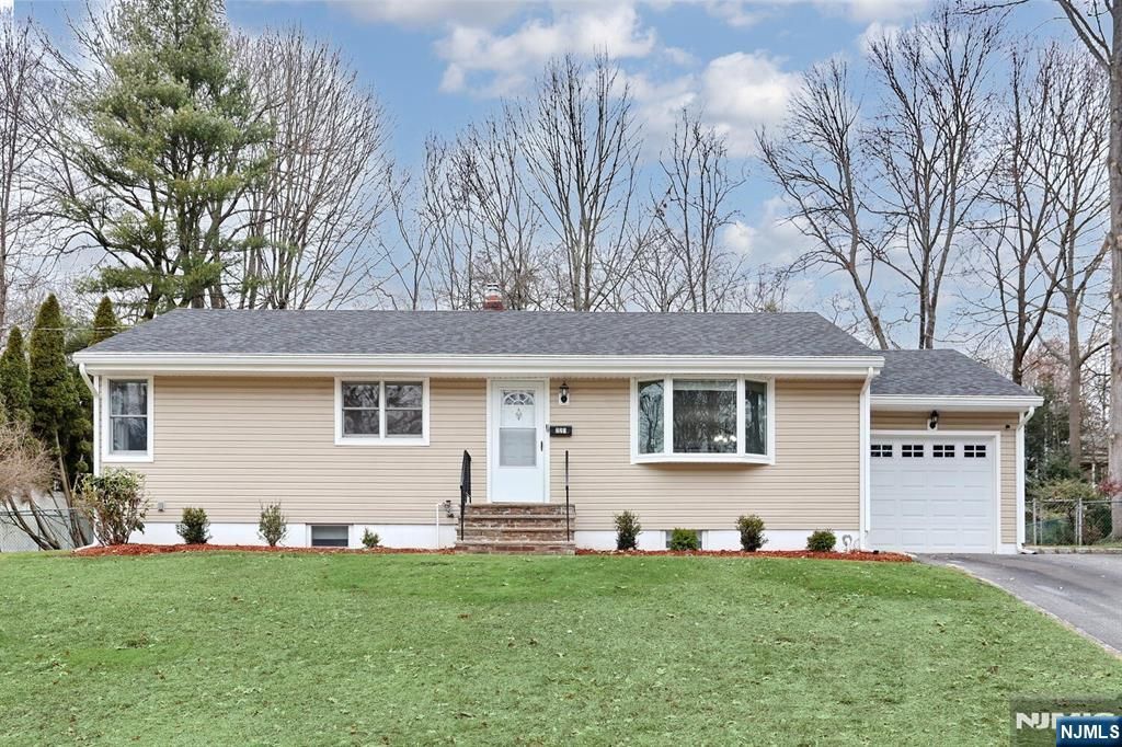 221 Raymond Street, Hillsdale, NJ 07642