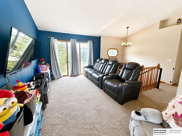 8022 Bauman Avenue, Omaha, NE 68122