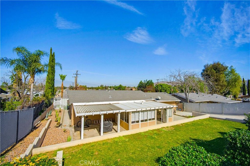 Image 21 of property listing at 1090 4th, Norco, CA 92860