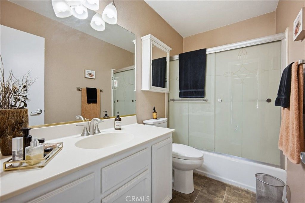 Image 9 of property listing at 1090 4th, Norco, CA 92860