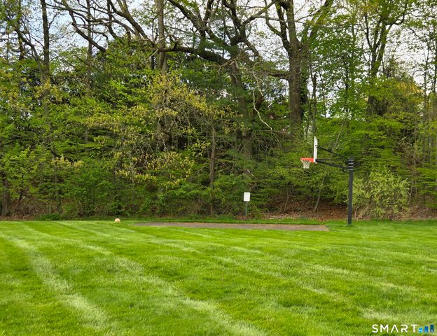 5 Cherokee Court 5, Cromwell, CT 06416