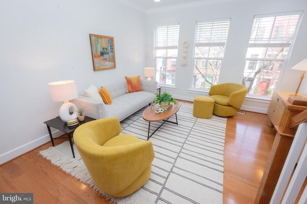 Image 1 of property listing at 5714 45TH AVE, Hyattsville, MD 20781