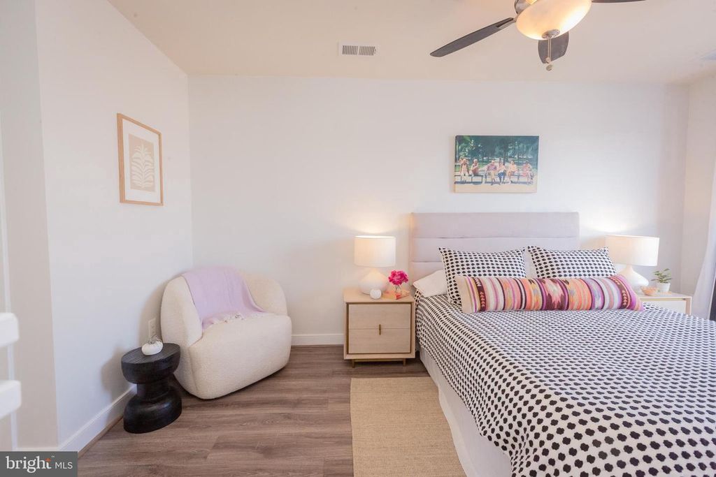 Image 41 of property listing at 5714 45TH AVE, Hyattsville, MD 20781