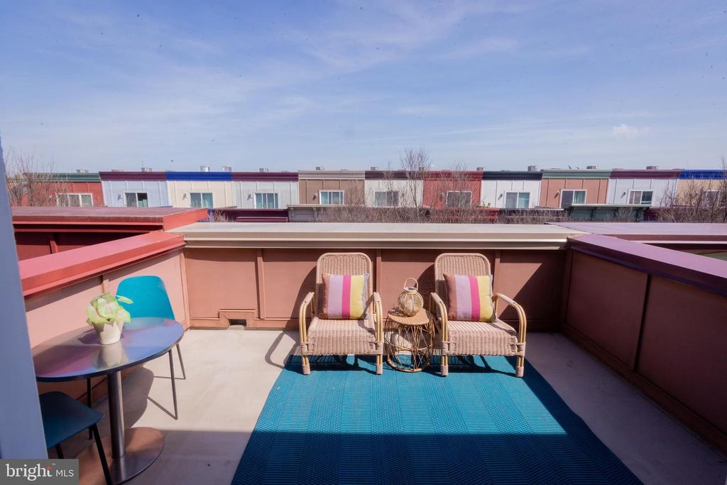 Image 43 of property listing at 5714 45TH AVE, Hyattsville, MD 20781