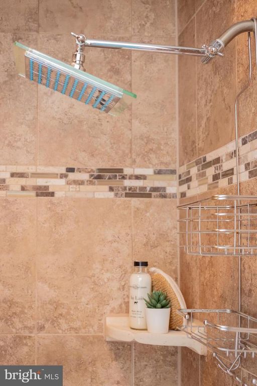 Image 49 of property listing at 5714 45TH AVE, Hyattsville, MD 20781