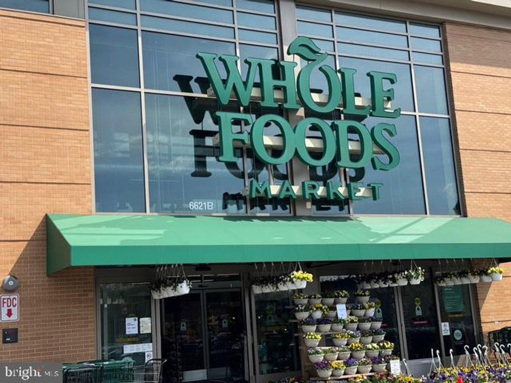 Image 62 of property listing at 5714 45TH AVE, Hyattsville, MD 20781